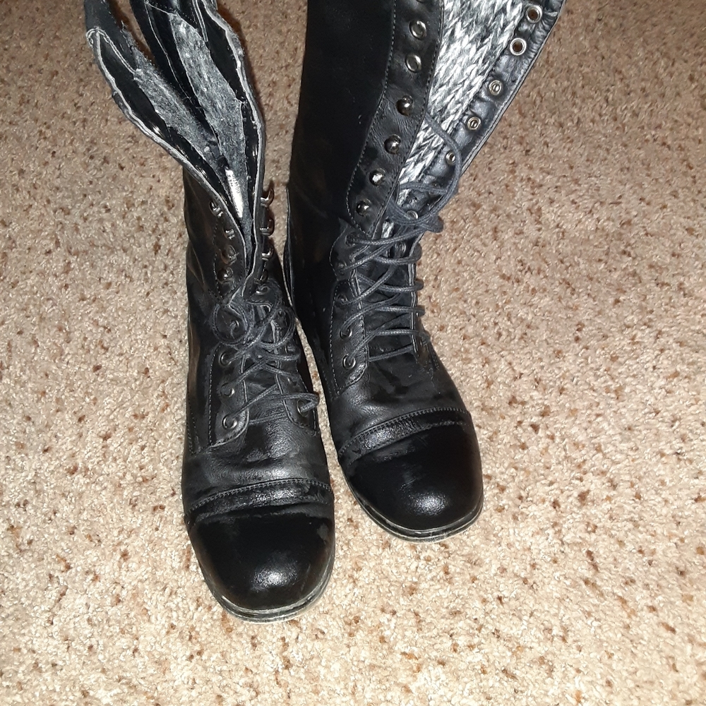 NEVER WORN Steve Madden Women's combat boots